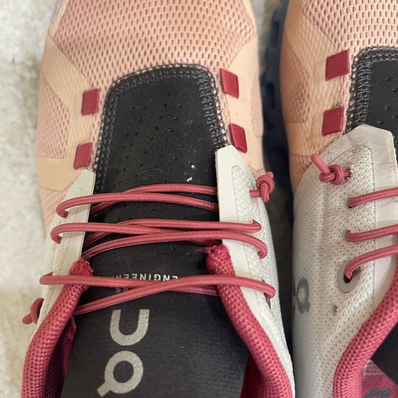 ON sneakers - Picture 2 of 12